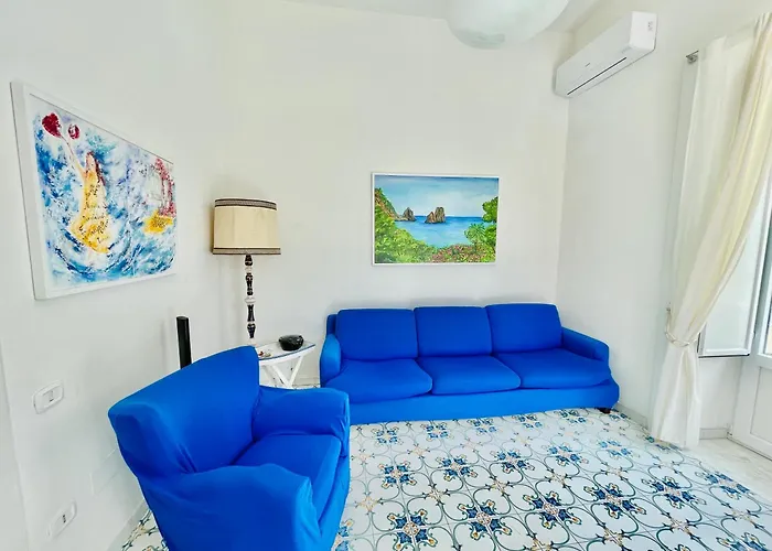 Camerelle 7, Domus Letteraria Appartement