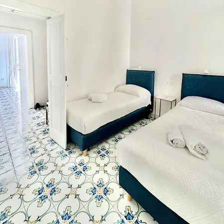 Appartamento Camerelle 7, Domus Letteraria Capri